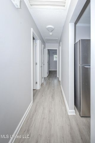 201 Audrey Circle, Ocean Springs, MS 39564