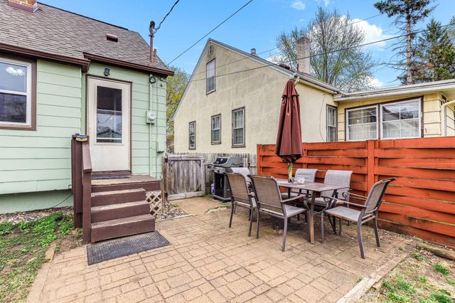 3845 Perry Avenue N, Robbinsdale, MN 55422