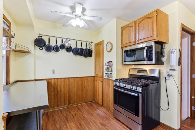 3845 Perry Avenue N, Robbinsdale, MN 55422