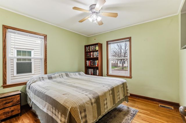 3845 Perry Avenue N, Robbinsdale, MN 55422