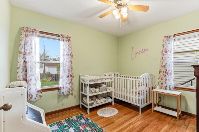 3845 Perry Avenue N, Robbinsdale, MN 55422