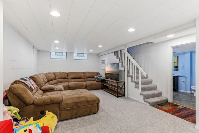 3845 Perry Avenue N, Robbinsdale, MN 55422