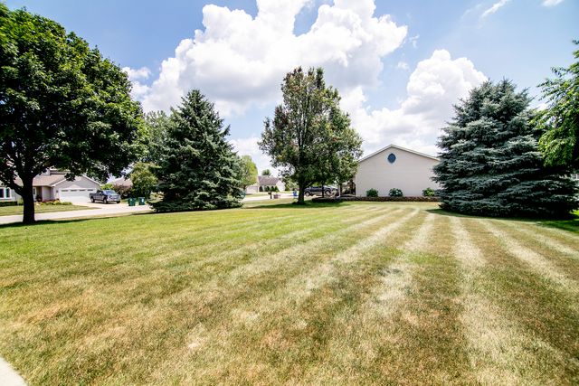 1553 Noble Quest Drive, Bourbonnais, IL 60914