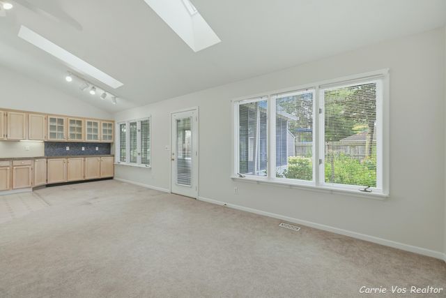 736 Halena Street Ne, City Of Grand Rapids, MI 49505