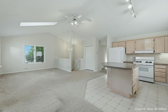 736 Halena Street Ne, City Of Grand Rapids, MI 49505