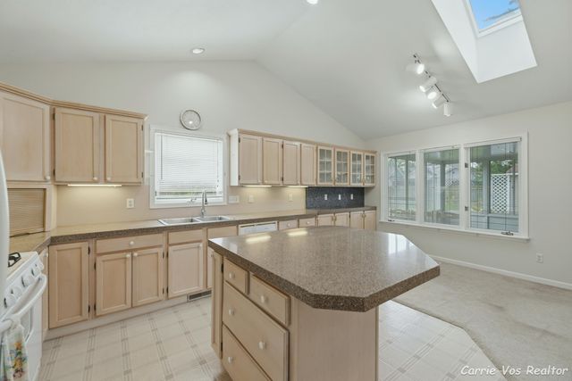 736 Halena Street Ne, City Of Grand Rapids, MI 49505