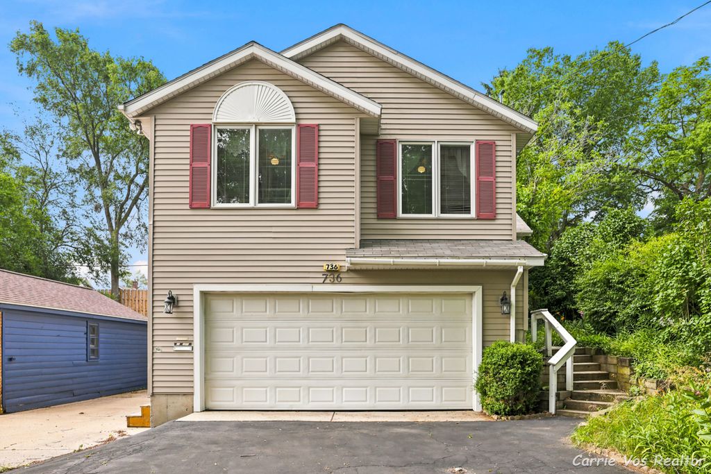 736 Halena Street Ne, City Of Grand Rapids, MI 49505