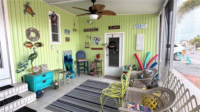 16049 Hibiscus WAY, North Fort Myers, FL 33903