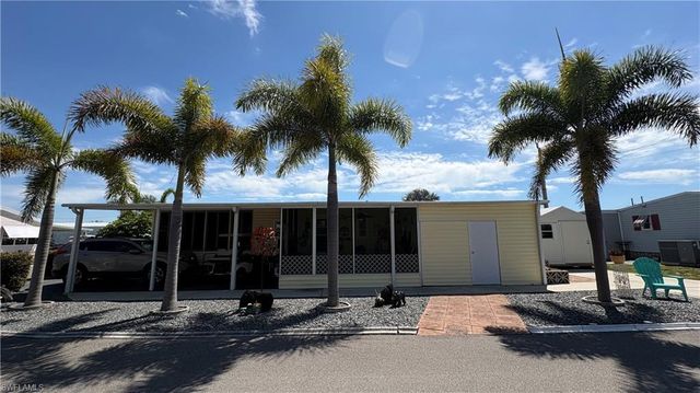 16049 Hibiscus WAY, North Fort Myers, FL 33903