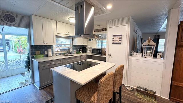 16049 Hibiscus WAY, North Fort Myers, FL 33903