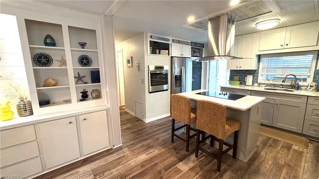 16049 Hibiscus WAY, North Fort Myers, FL 33903