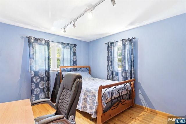 320 Horseneck Road, Fairfield, NJ 07004