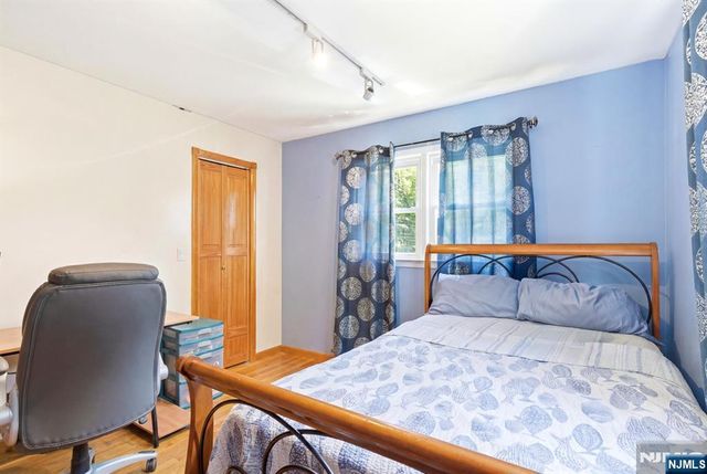 320 Horseneck Road, Fairfield, NJ 07004