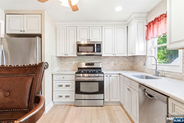 320 Horseneck Road, Fairfield, NJ 07004