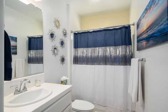 3132 S Kennedy Street, Visalia, CA 93292