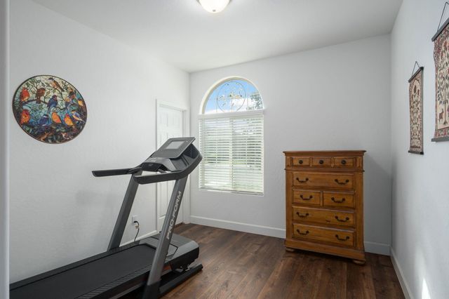 3132 S Kennedy Street, Visalia, CA 93292