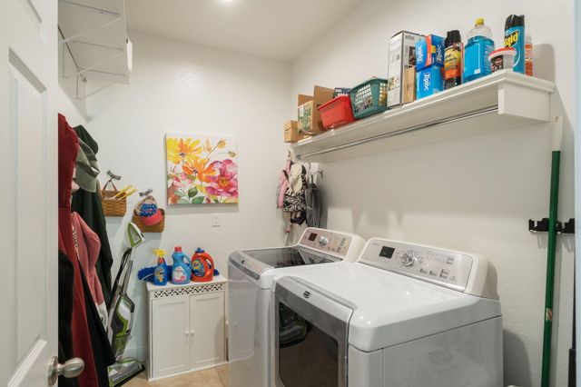 3132 S Kennedy Street, Visalia, CA 93292