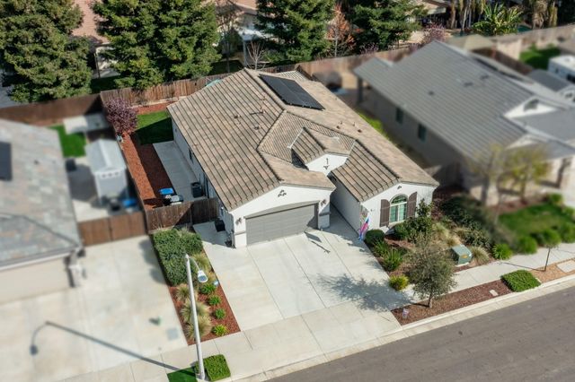 3132 S Kennedy Street, Visalia, CA 93292