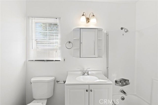 17414 Burma Street, Encino (los Angeles), CA 91316