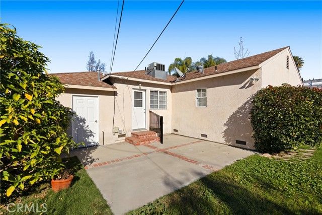17414 Burma Street, Encino (los Angeles), CA 91316