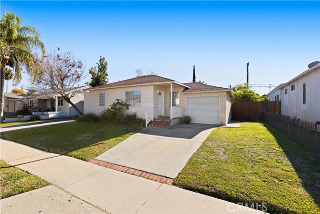 17414 Burma Street, Encino (los Angeles), CA 91316