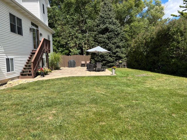 2S590 Seraph Holmes Court, Warrenville, IL 60555