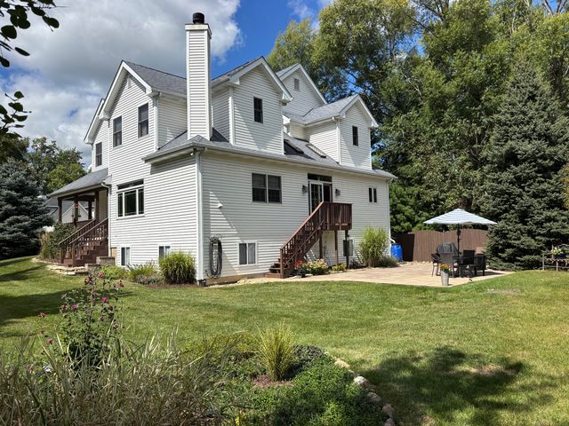 2S590 Seraph Holmes Court, Warrenville, IL 60555