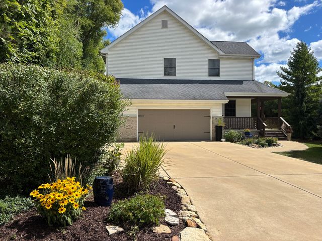 2S590 Seraph Holmes Court, Warrenville, IL 60555