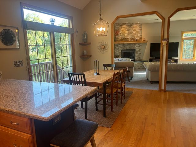 2S590 Seraph Holmes Court, Warrenville, IL 60555