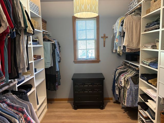 2S590 Seraph Holmes Court, Warrenville, IL 60555