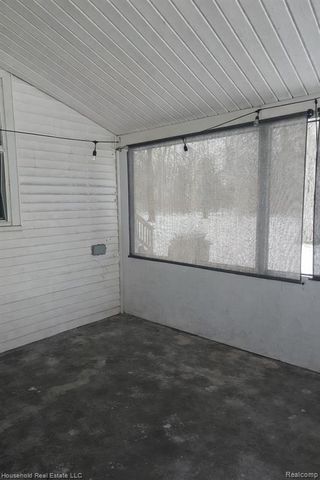 4080 Parker Road, Fort Gratiot, MI 48059