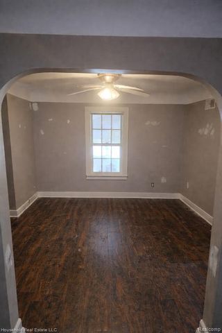 4080 Parker Road, Fort Gratiot, MI 48059