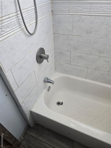 4080 Parker Road, Fort Gratiot, MI 48059