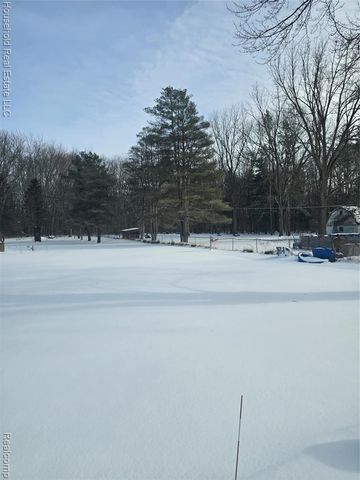 4080 Parker Road, Fort Gratiot, MI 48059