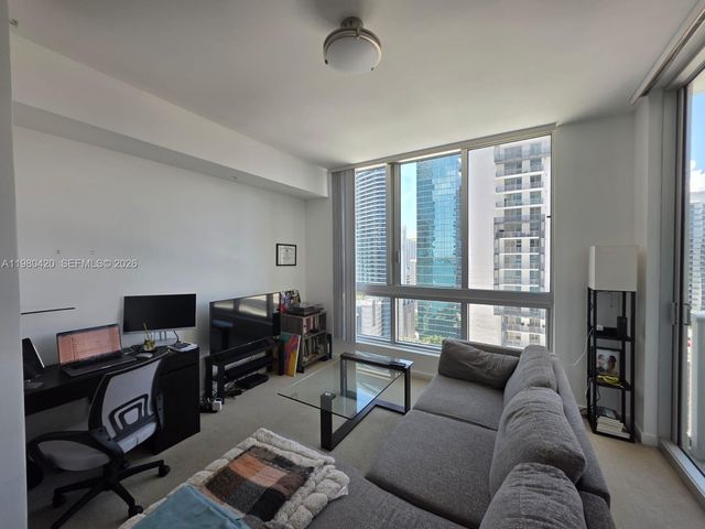 300 S Biscayne Blvd 2311, Miami, FL 33131