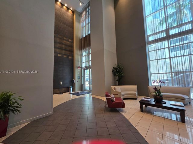 300 S Biscayne Blvd 2311, Miami, FL 33131