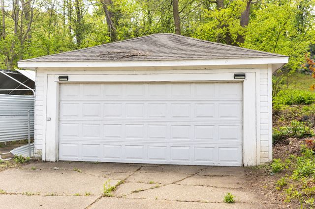 48 Sidney Street E, Saint Paul, MN 55107