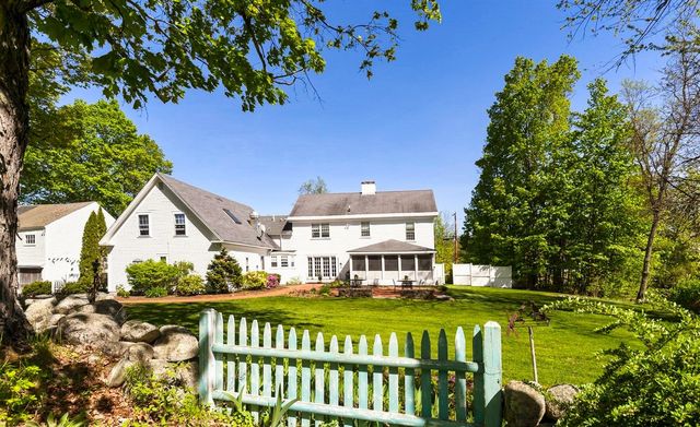 499 Andover Road, New London, NH 03257