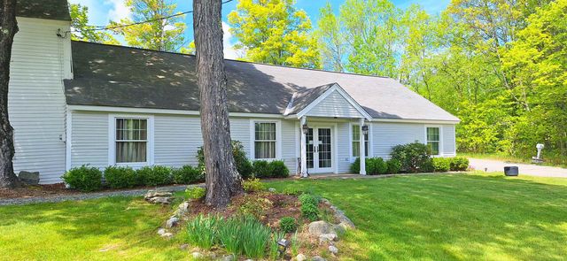 499 Andover Road, New London, NH 03257