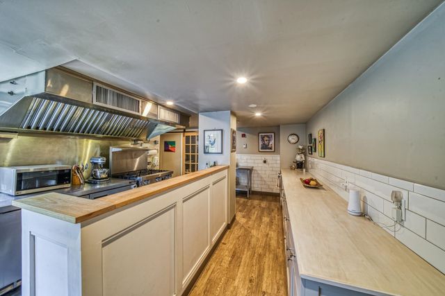 499 Andover Road, New London, NH 03257