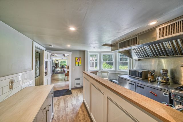 499 Andover Road, New London, NH 03257