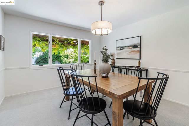 545 Silverado Dr, Lafayette, CA 94549