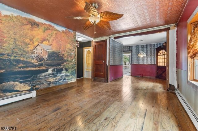 31 Stover Ave, Milford Boro, NJ 08848