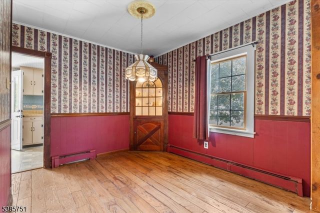 31 Stover Ave, Milford Boro, NJ 08848