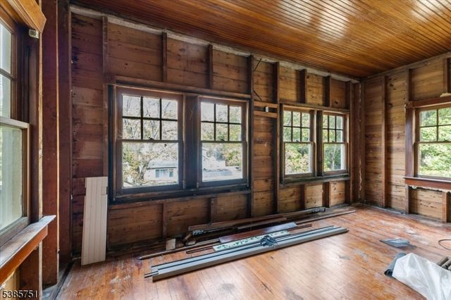 31 Stover Ave, Milford Boro, NJ 08848