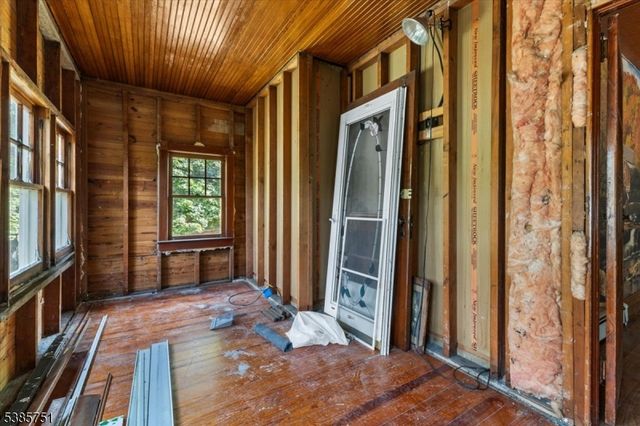 31 Stover Ave, Milford Boro, NJ 08848