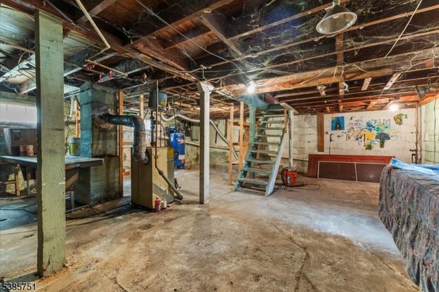 31 Stover Ave, Milford Boro, NJ 08848