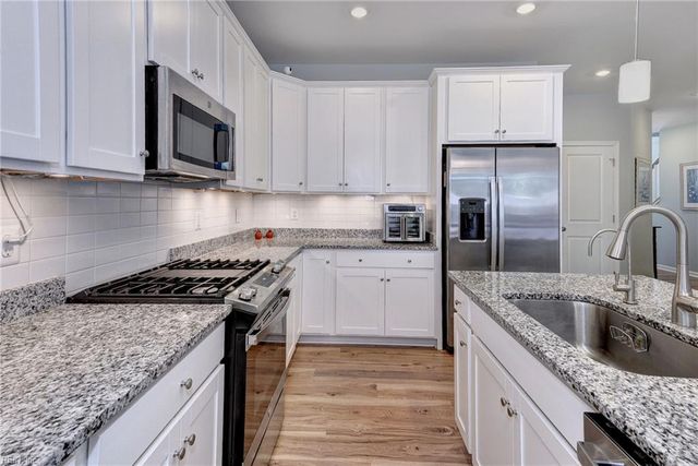 5221 Twilight CT, Toano, VA 23168