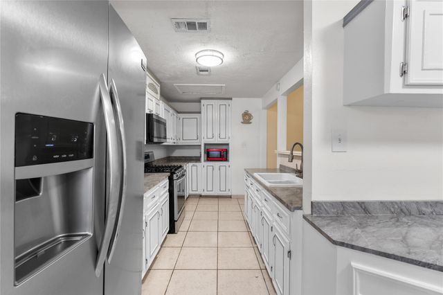 6917 Palestine Street, Houston, TX 77020