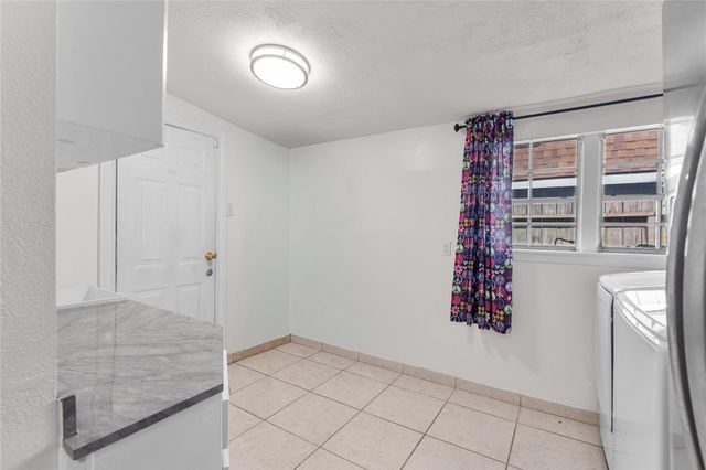 6917 Palestine Street, Houston, TX 77020